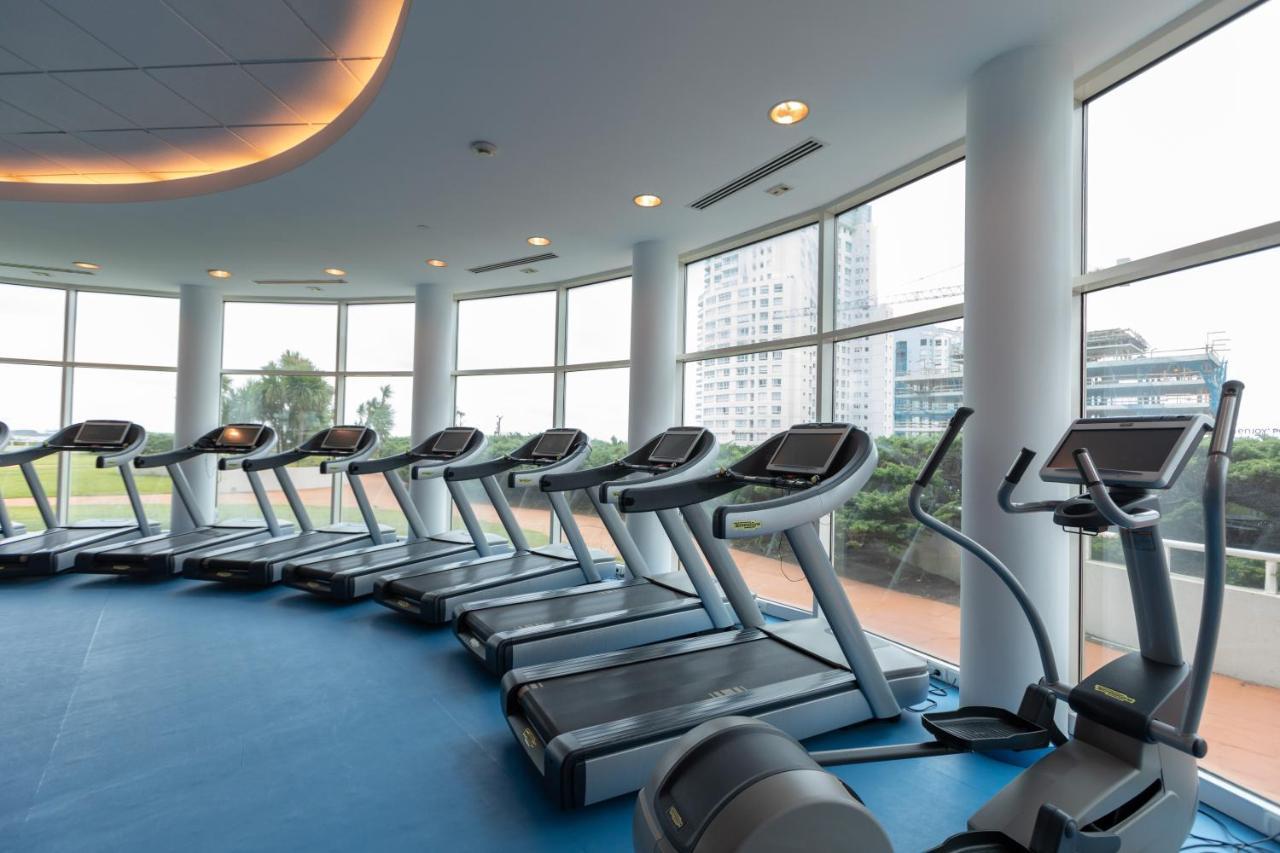 Enjoy Punta Del Este Kültér fotó A row of treadmills